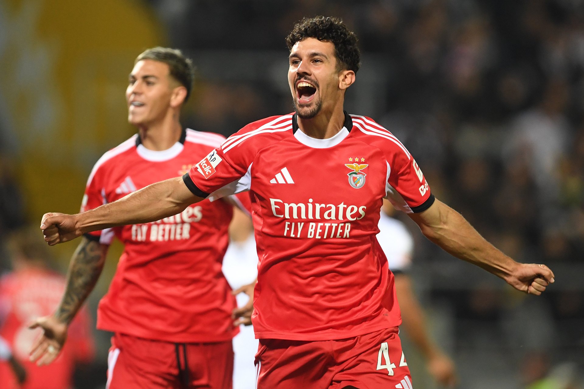 Bayern de Munique atento a Tomás Araújo
